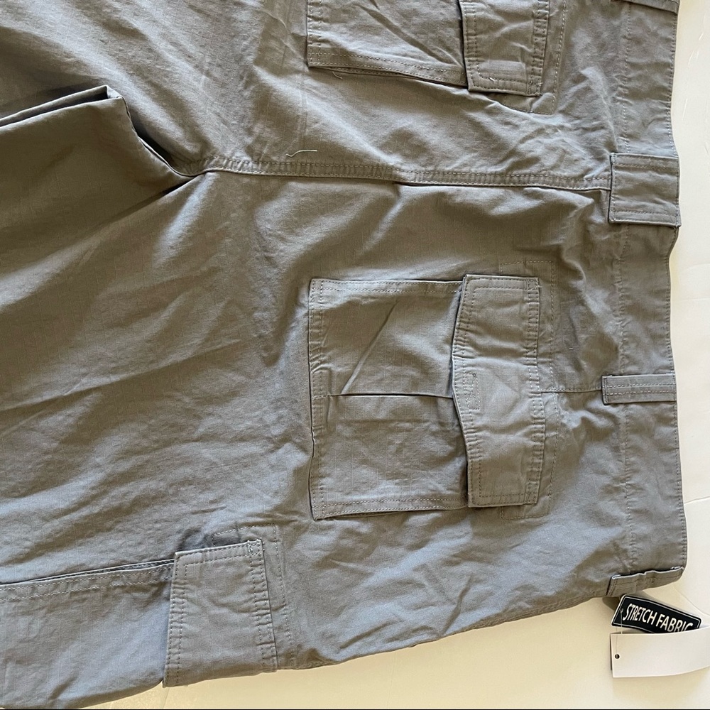 Classic Fit Big Man Cargo Shorts - Picture 6 of 14